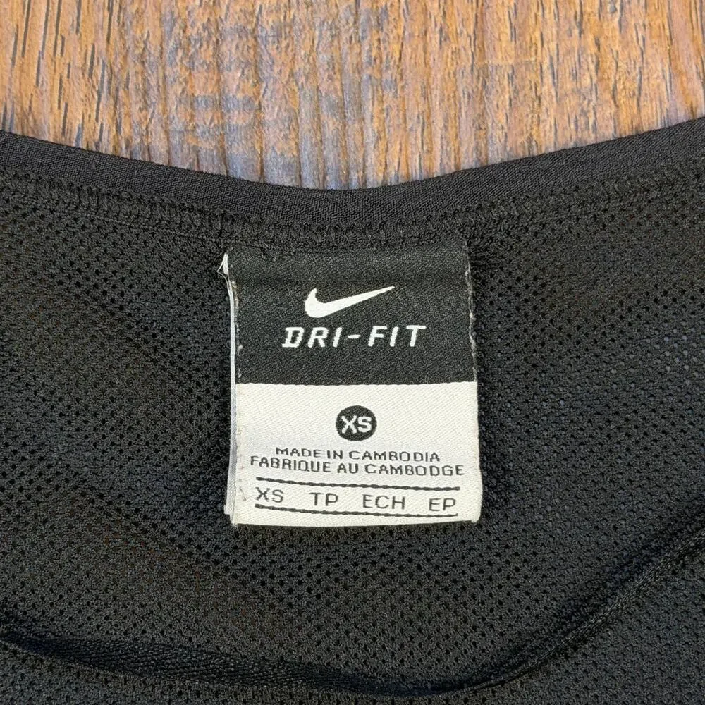 Nike Dri-fit XS black mesh crop top short sleeve athleisure streetwear